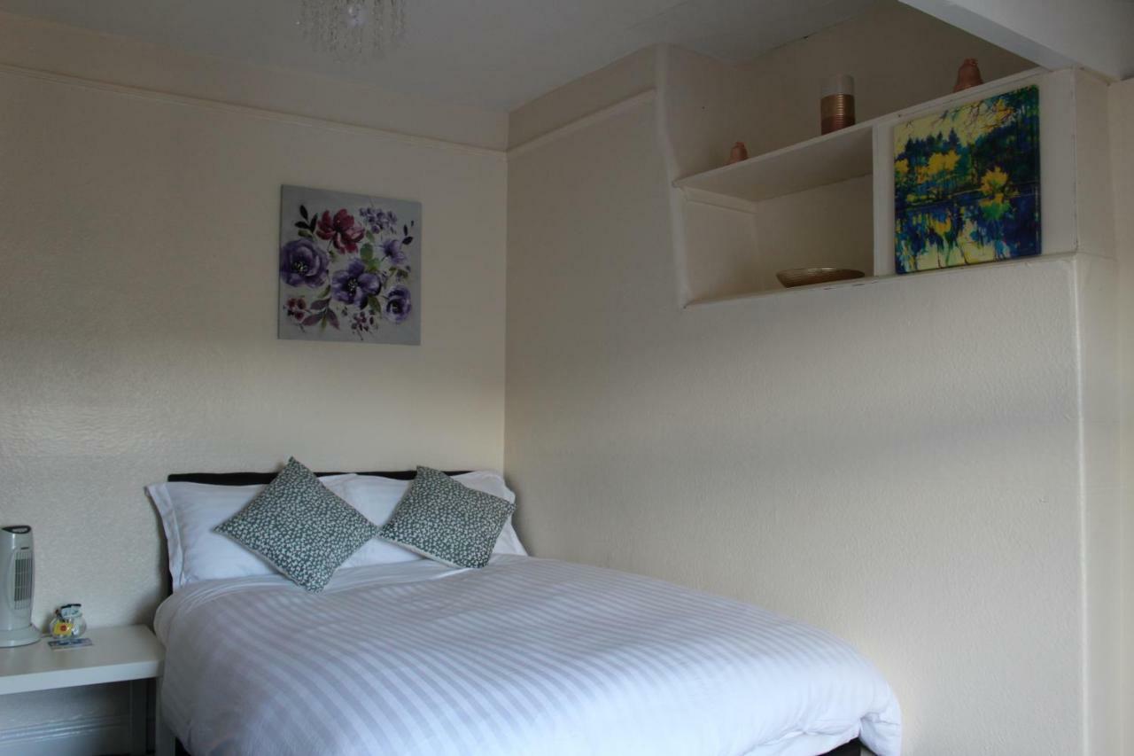 John St Town House - Self Catering - Guesthouse Style - Great Value Family And Double Rooms Workington Luaran gambar