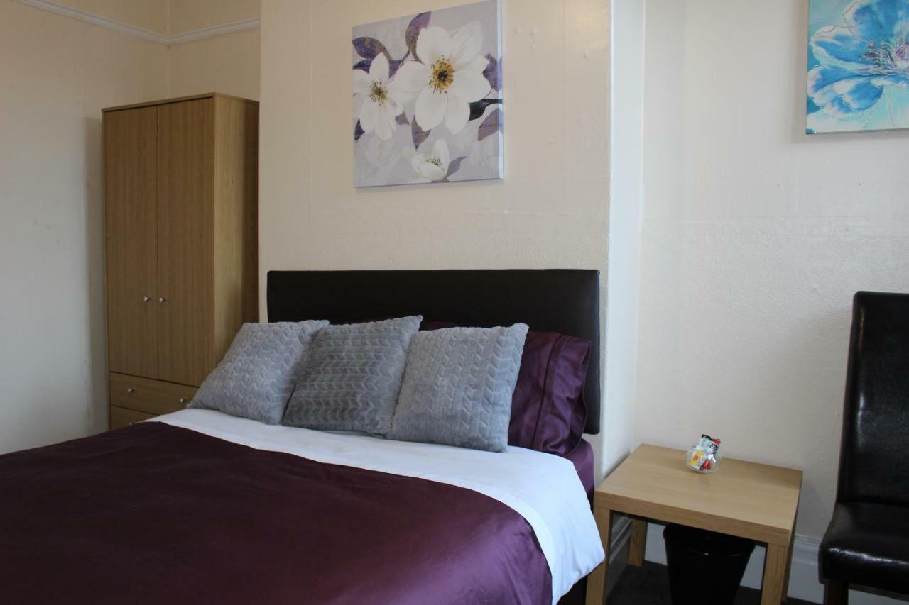 John St Town House - Self Catering - Guesthouse Style - Great Value Family And Double Rooms Workington Luaran gambar